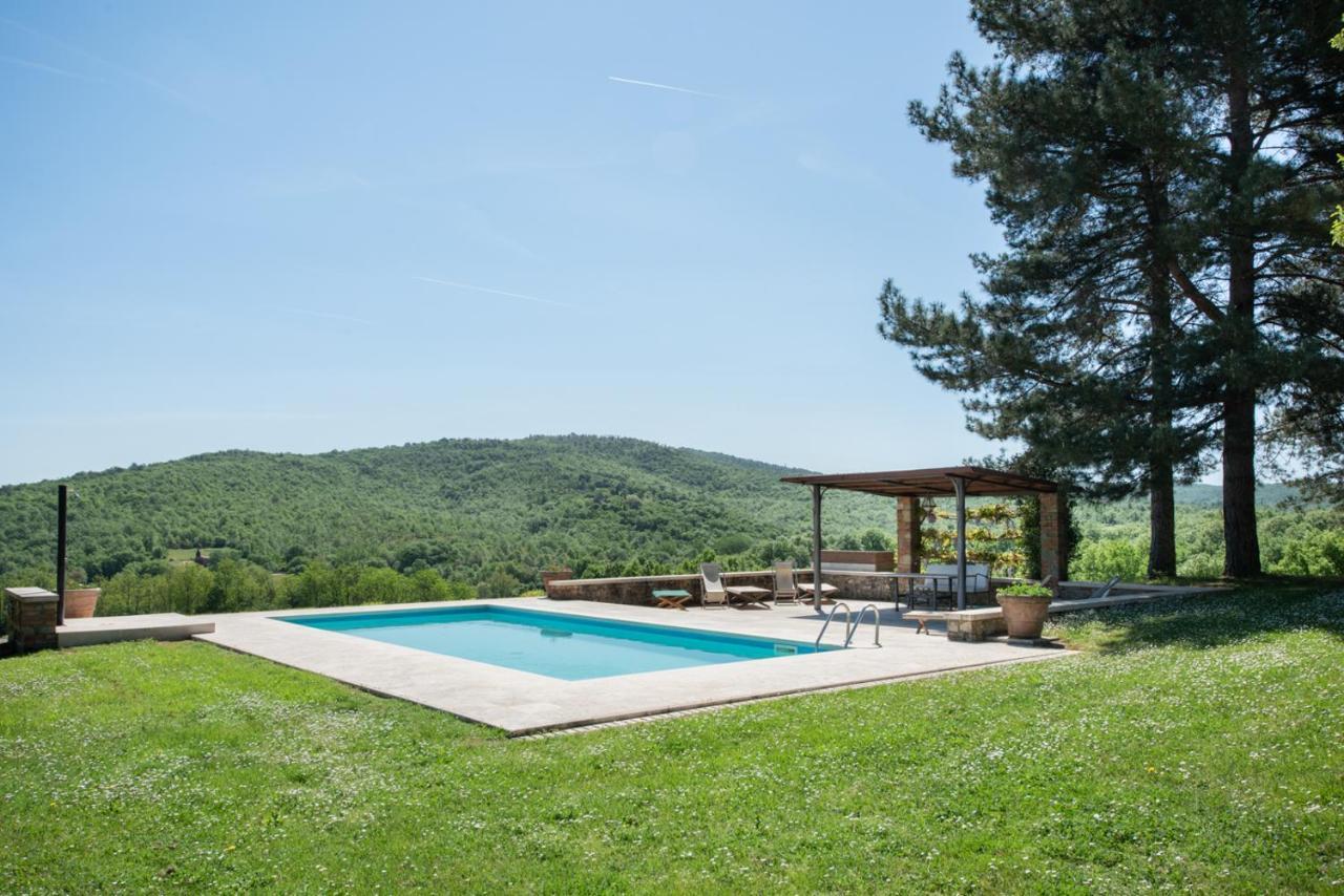 Villa Nemora Castello di Montalto Esterno foto